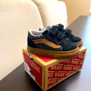 Vans Old Skool checker skate shoes size 5c  infants